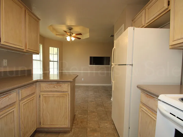 4705 Fawn Dr — Photo 11