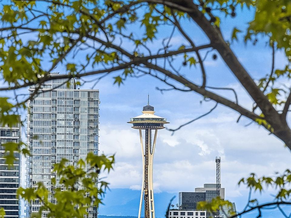 1st image of 700 E Denny Way #401