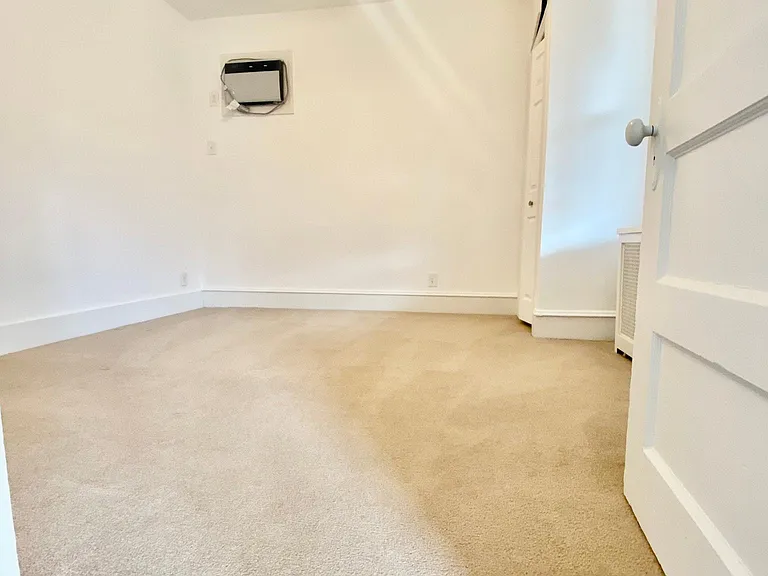 1st bedroom