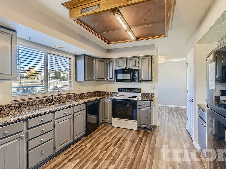 5314 Blandford Cir — Photo 14