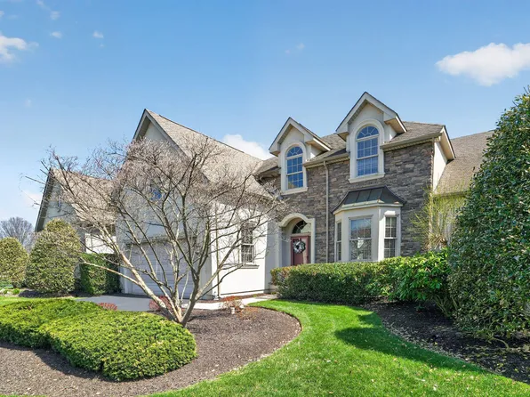 280 Country Club Dr, Telford, PA 18969