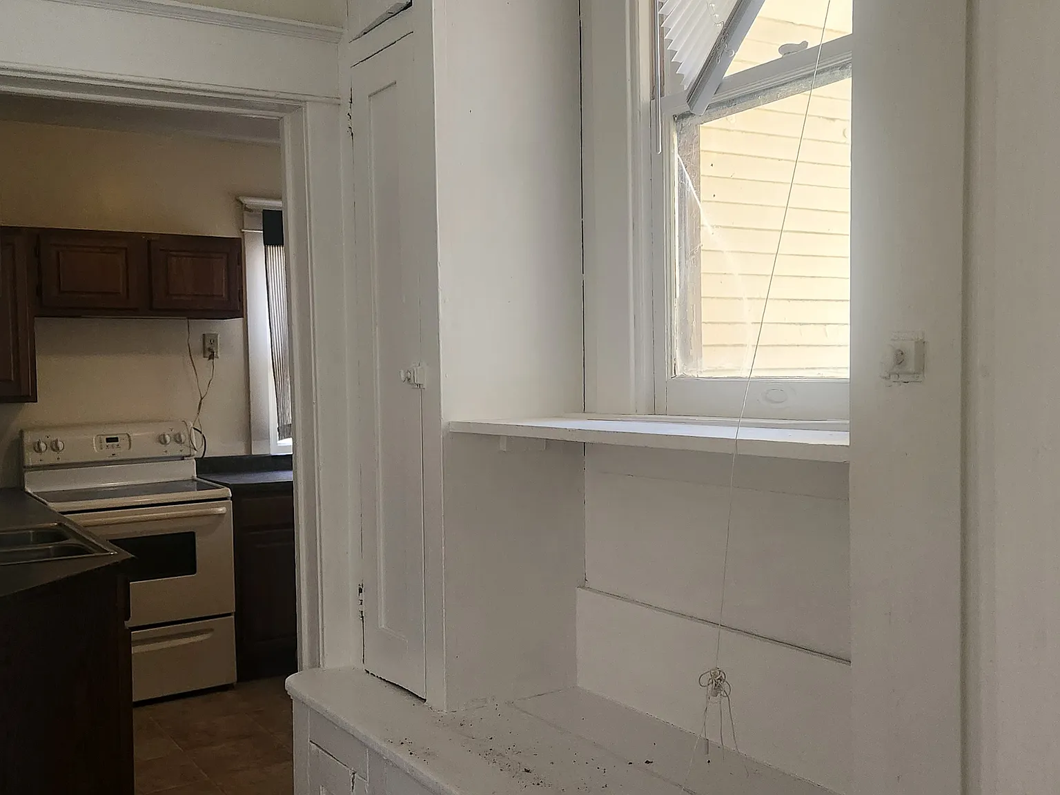 2 bed, 1228 sqft, $995 — Photo 3