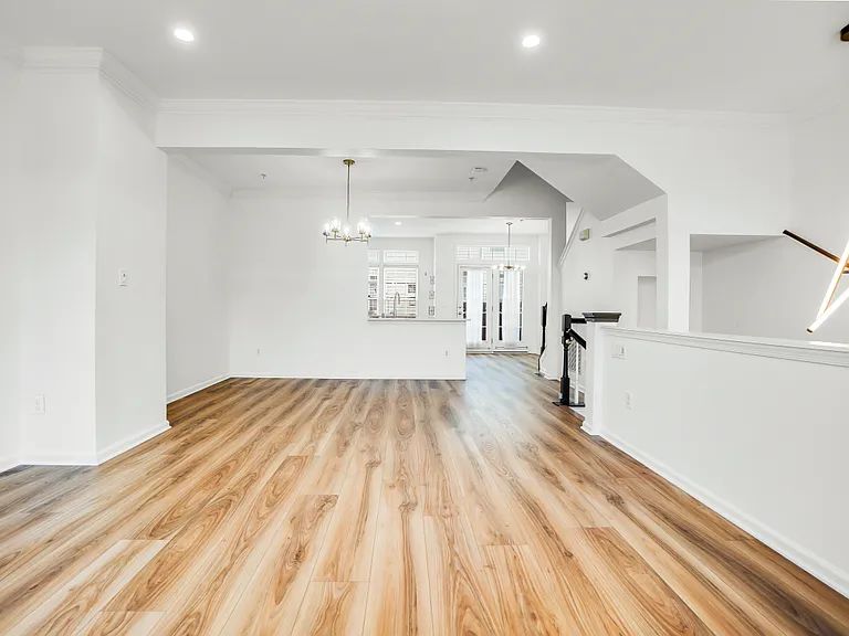 3603 Madison Ln — Photo 7
