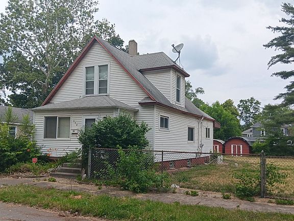 2nd image of 648 Rockford St