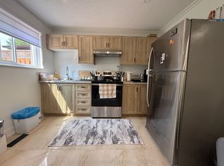 759 Bloor St, Mississauga, ON L4Y 2M7