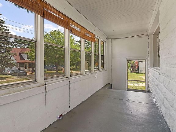 3rd image of 6218 35th AVENUE #1/2