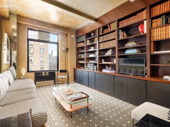 1010 5th Avenue image 10 of 16