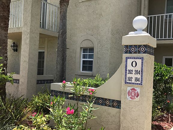 2nd image of 1614 SE Green Acres Cir APT O102