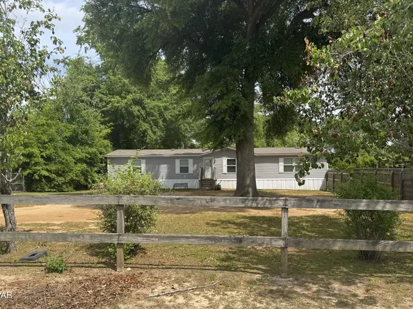 8156 Adams St, Sneads, FL 32460