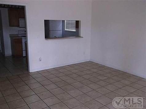 3rd image of 2760 Westbrook Ct