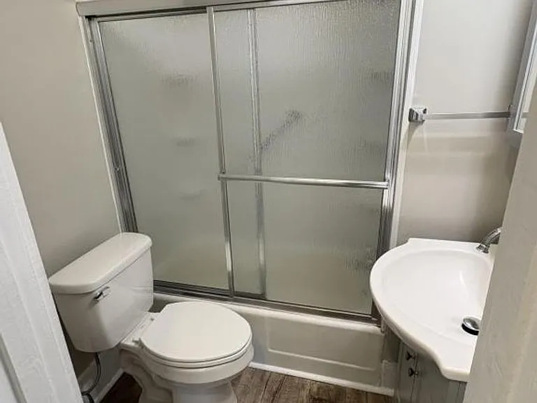 1270 People St NE — Photo 9