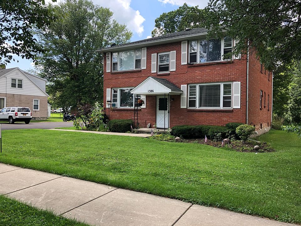 1st image of 1386 Mechanic St