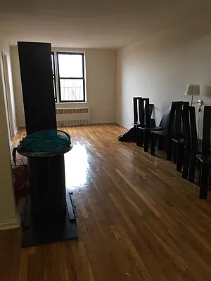 Rented by Giaps Realty Group LLC | media 17