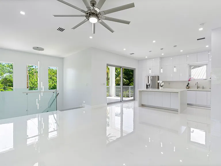 365 Buttonwood Shores Dr — Photo 30