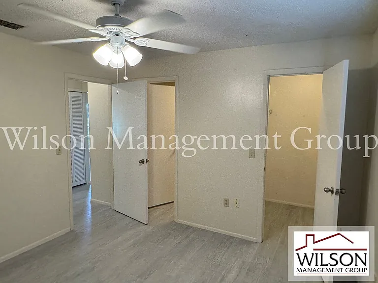 10041 Massey St — Photo 15