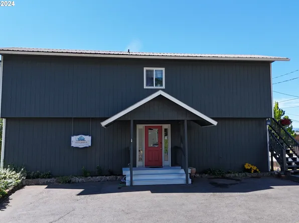 275 NE Tohomish St, White Salmon, WA 98672