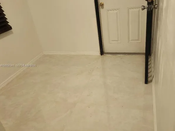 13915 NW 5th Ct #1, Miami, FL 33168
