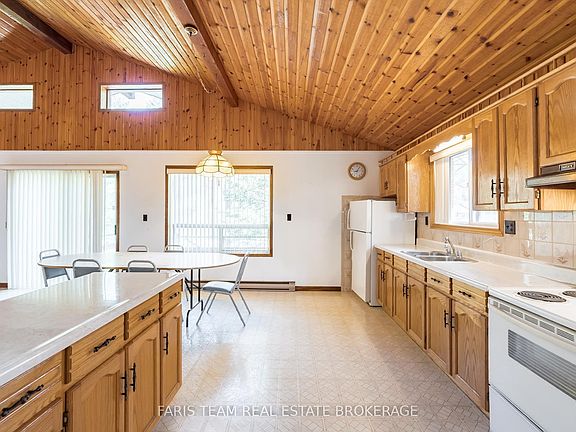 5th image of 39 Rosemary Rd