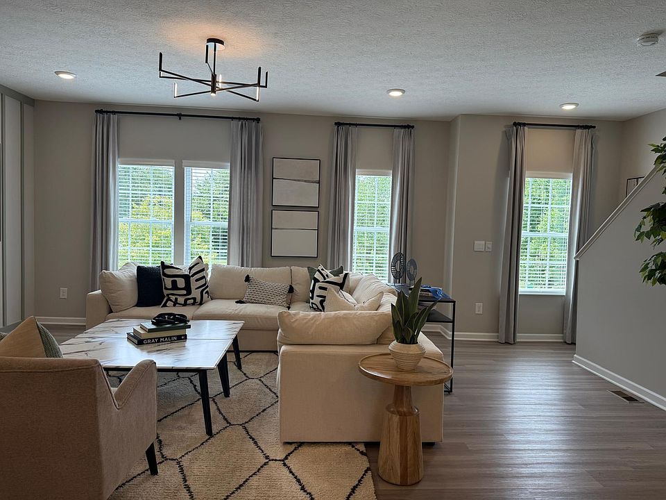 1st image of 143 Dusky Willow Dr #1