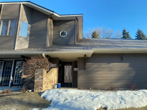 12621 Sherwood Pl, Minnetonka, MN 55305