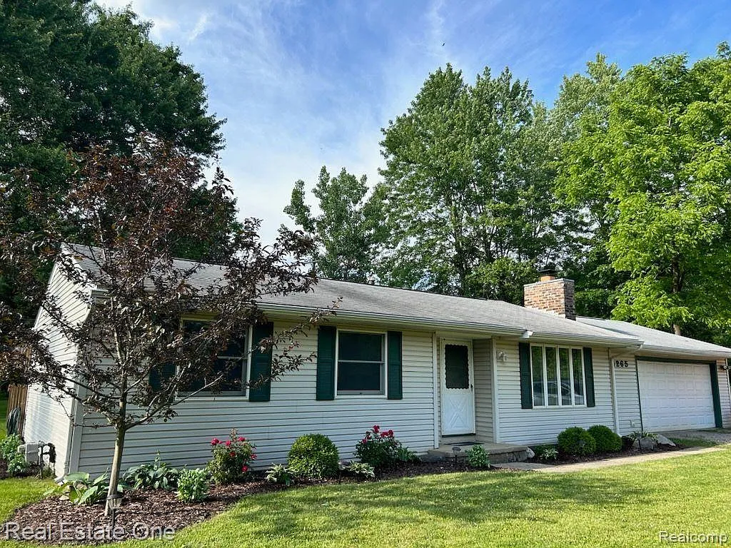 4265 Quick Rd photo 1