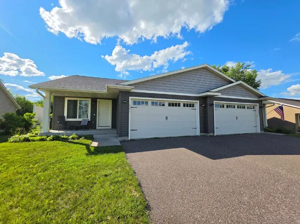 3270 White Oak Ln, Eau Claire, WI 54703