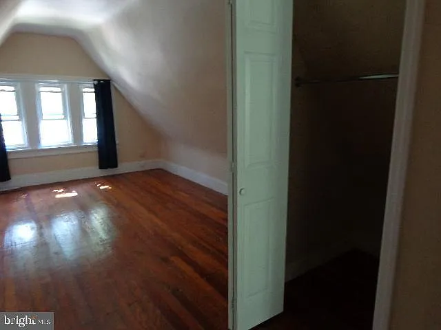 25 Montrose Ave #7 — Photo 11