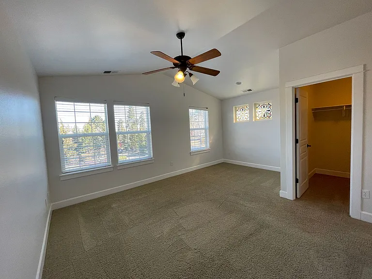 918 SW Vantage Point Way — Photo 20