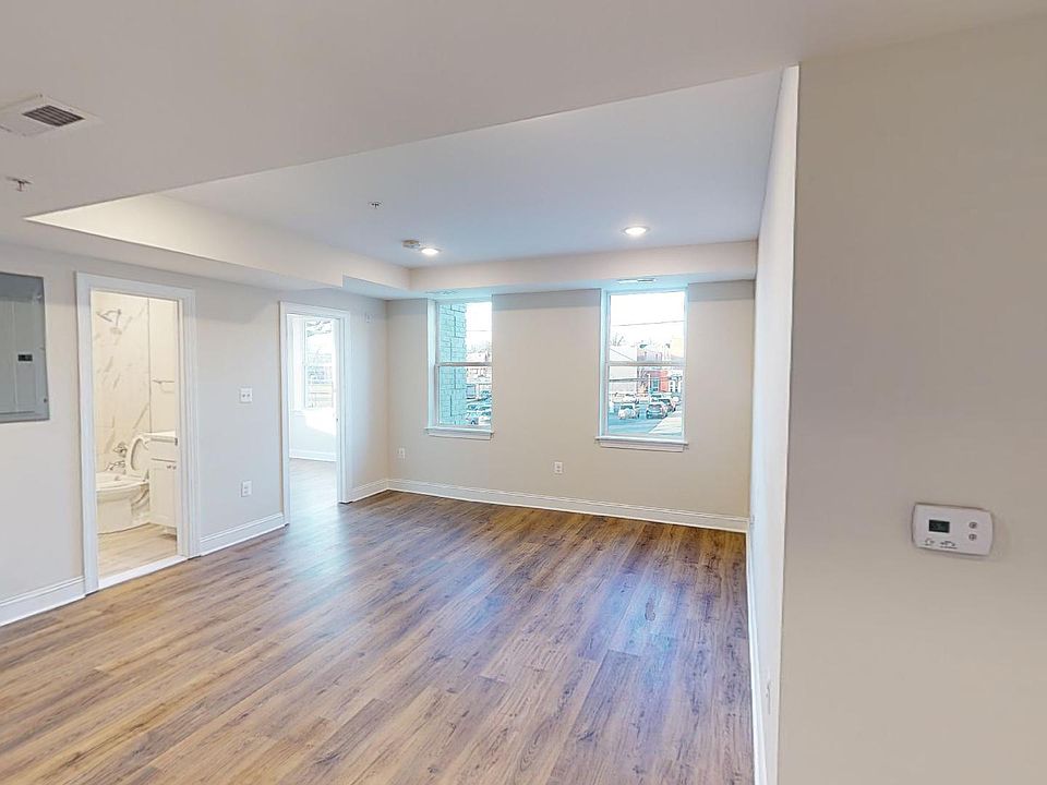 1st image of 232 Hamilton St NW #207