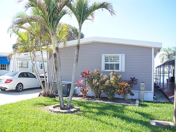5th image of 5451 SW 27th Terrace