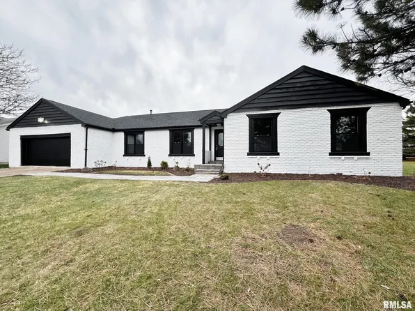 6825 N Hunters Trce, Peoria, IL 61614