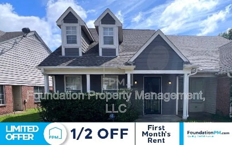 3 bed, 2.5 bath, 1496 sqft, $1,800 — Photo 1