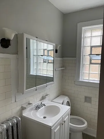 7377 N Damen Ave #J2 — Photo 6