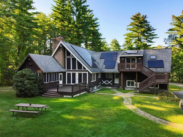 14 William Drive, Pelham, NH 03076