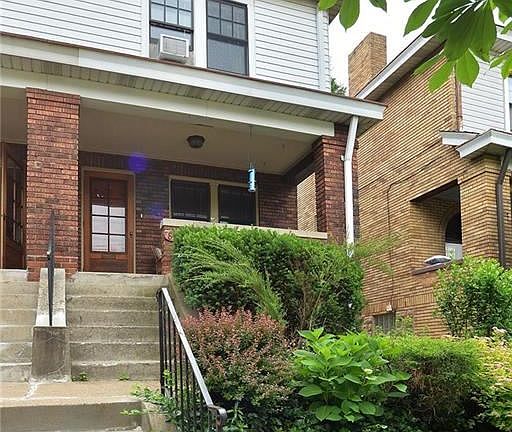 2nd image of 815 N Beatty St