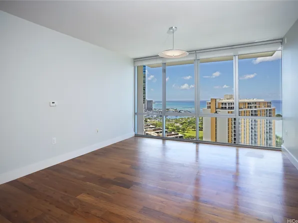 1189 Waimanu St APT 3202, Honolulu, HI 96814