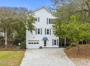 102 Sandpiper Ln, Indian Beach, NC 28512