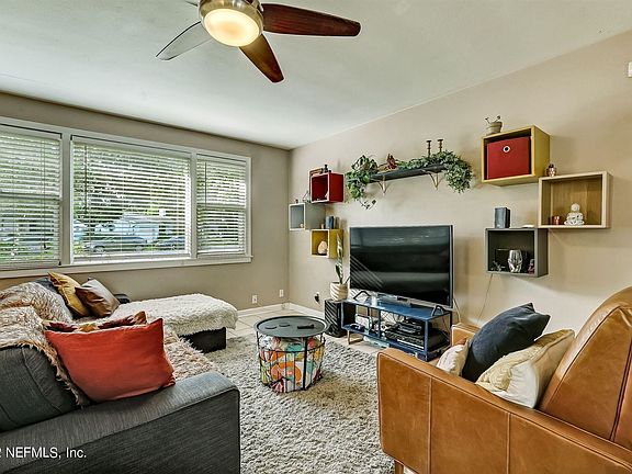 4th image of 6306 Fordham Cir E