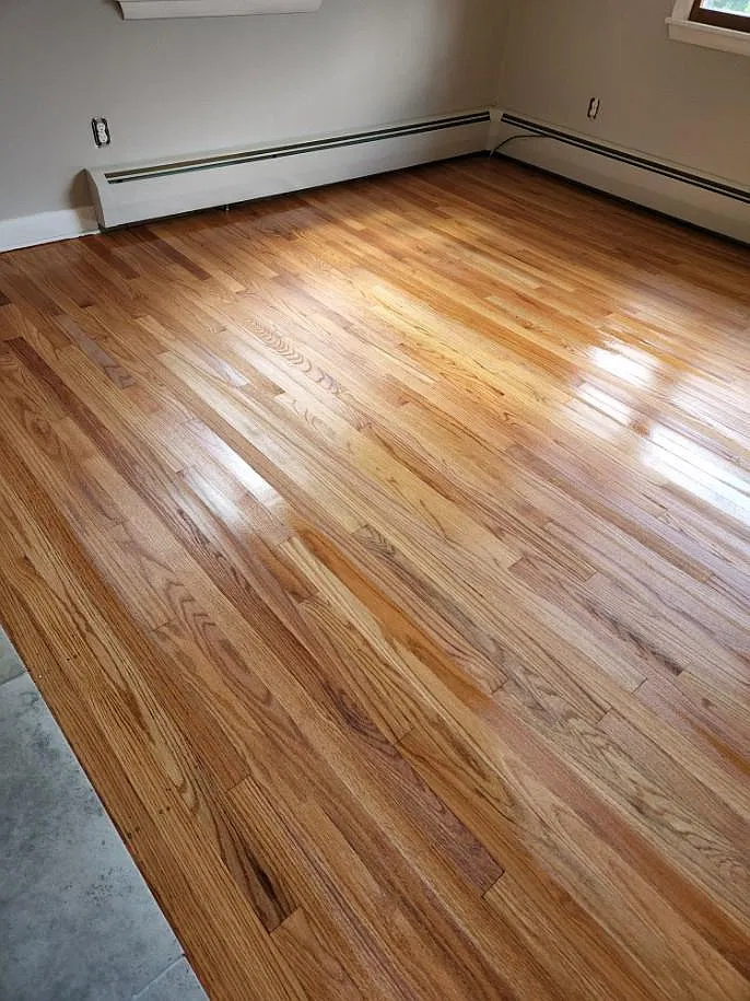 3 bed, 1000 sqft, $2,400 — Photo 4