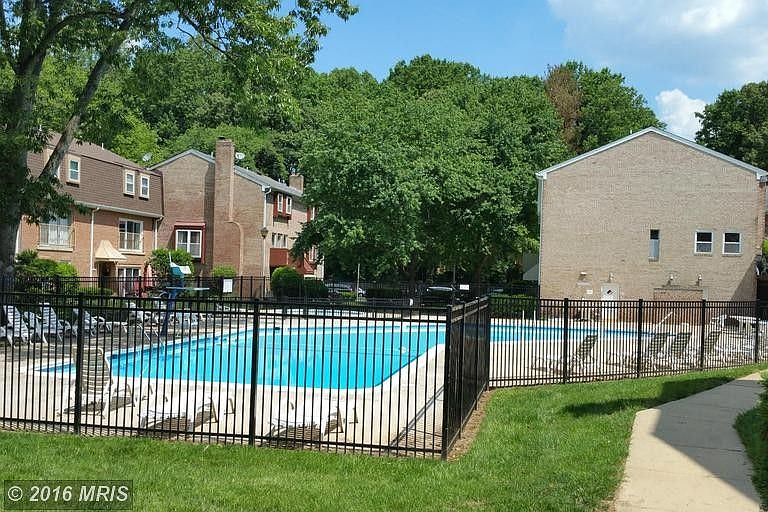 2nd image of 3687 Persimmon Cir