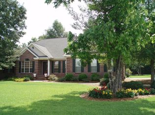 71 Zachery Dr, Hattiesburg, MS 39402