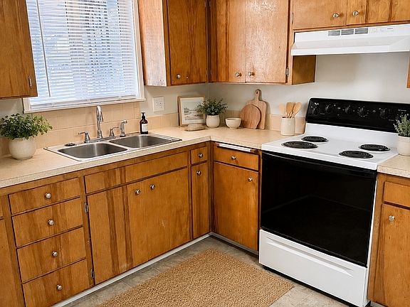 2nd image of 2305 Rucker Ave #4