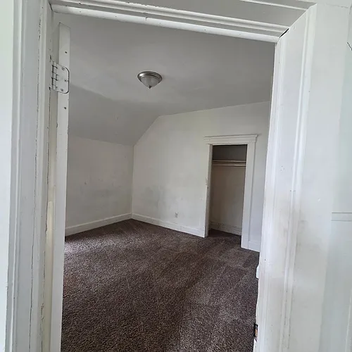 671 W Lexington Ave #2 Photo 1