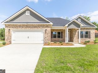 102 Reedy Ct, Perry, GA 31069