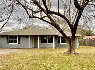 1382 Bassett St, Orange, TX 77632