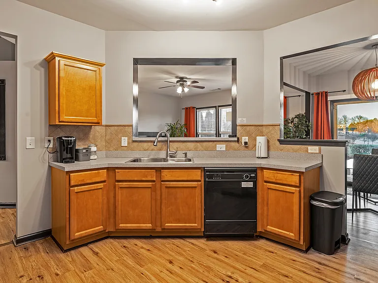 Briaroak Dr — Photo 15