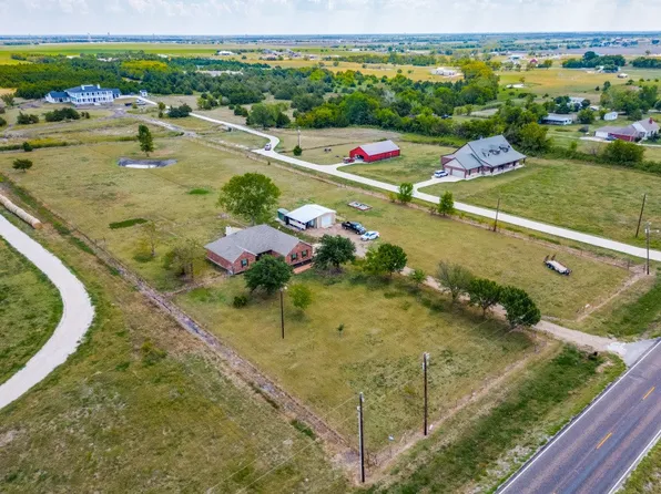 18743 Boles Ln, Nevada, TX 75173