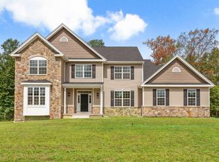 22 Parkside Dr, Jackson, NJ