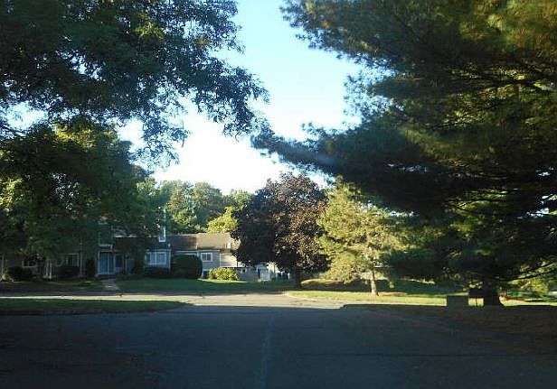2nd image of 60 Old Town Rd Unit 52