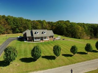 581 Oak Rd, Jamestown, TN 38556